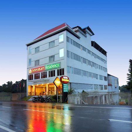 SREEVALSAM RESIDENCY Kulanada Hotel Tamarakulam Bagian luar foto