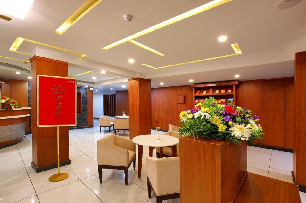 SREEVALSAM RESIDENCY Kulanada Hotel Tamarakulam Bagian luar foto